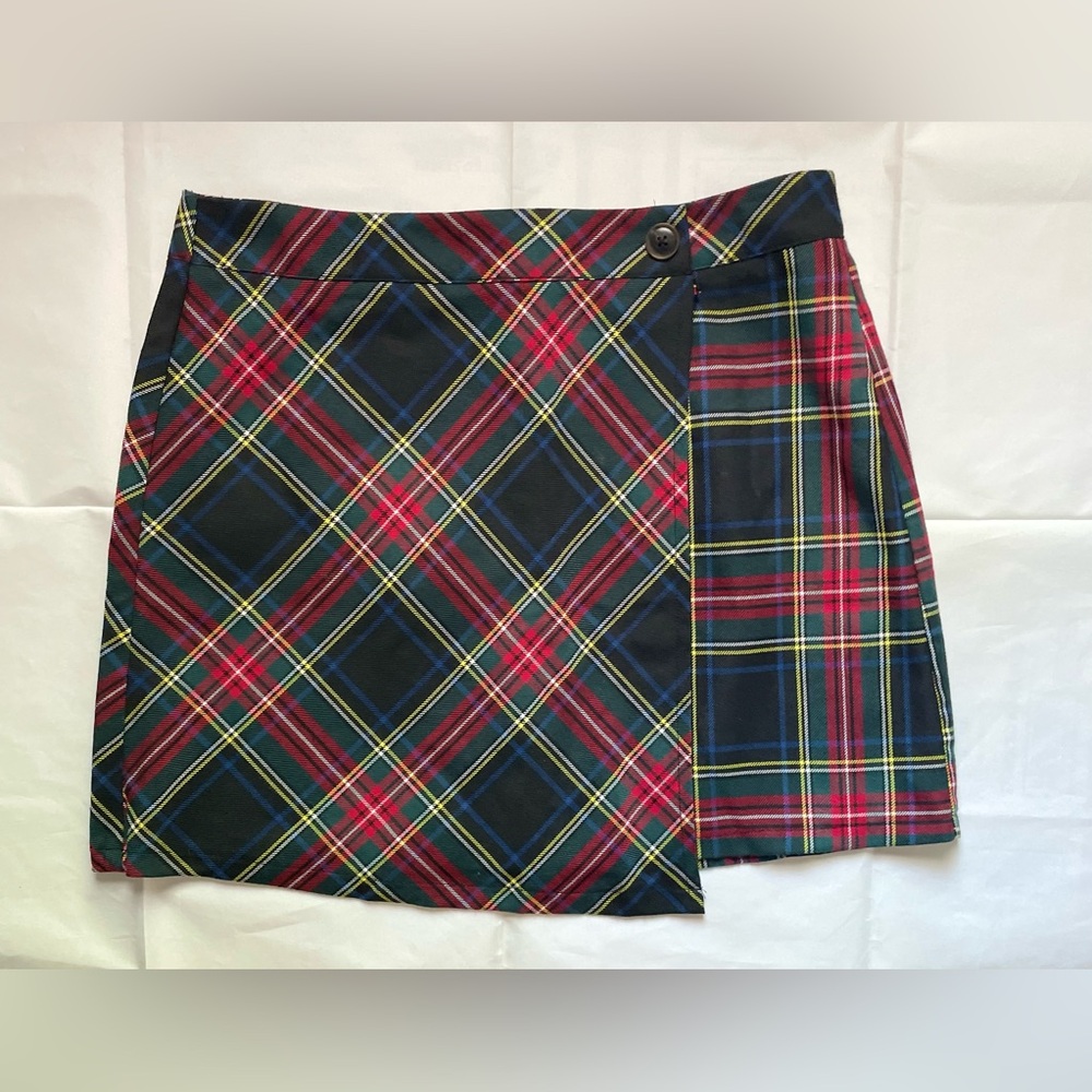 Almost Famous Asymmetrical Multicolor Skirt